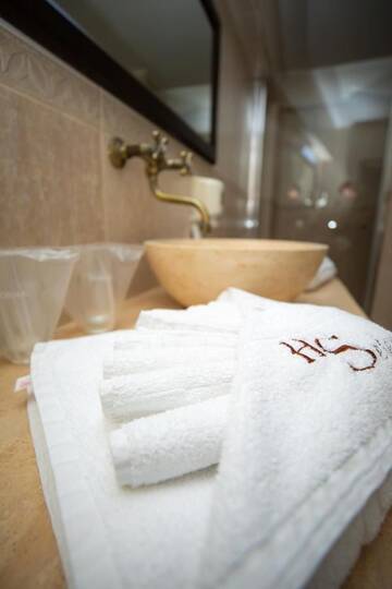 Фото номера Улучшенный двухместный номер с 1 кроватью Отель Hotel Select Slobozia г. Слобозия 14