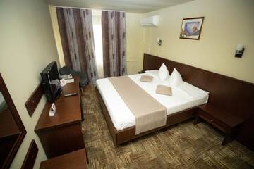 Фото номера Стандартный двухместный номер с 1 кроватью Отель Hotel Select Slobozia г. Слобозия 18